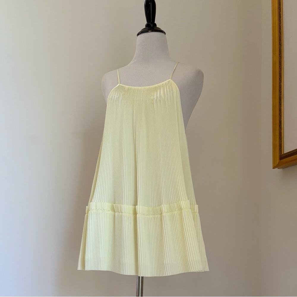 Lewit Swing Cami Pleated Top